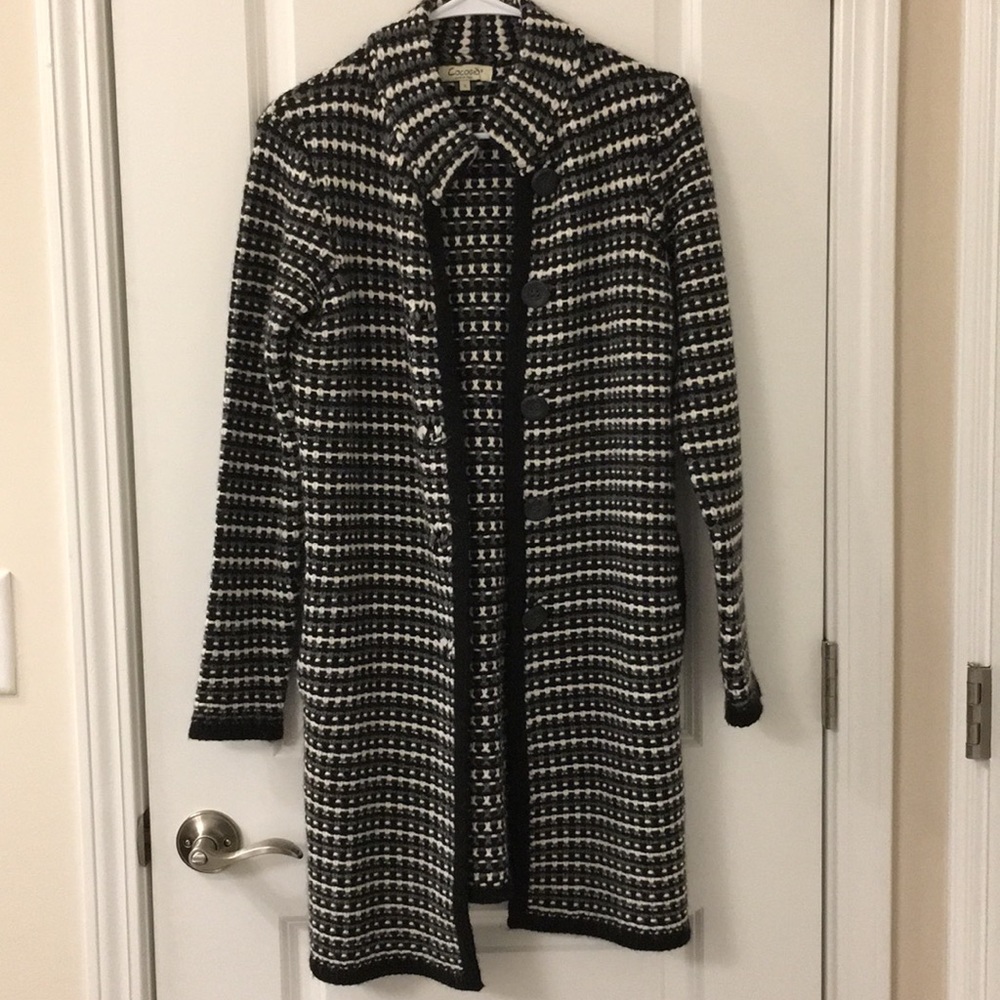 Super cute black, white & grey coat